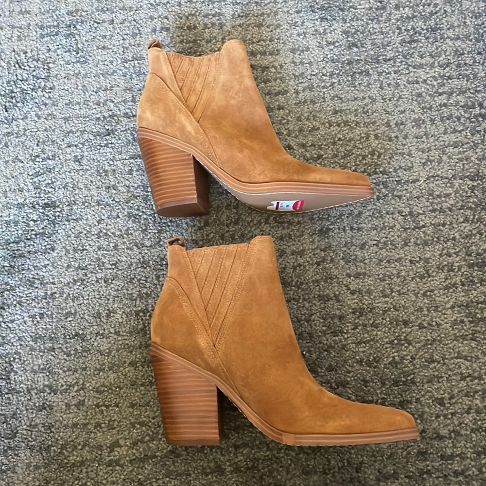 Marc Fisher brown ankle boots